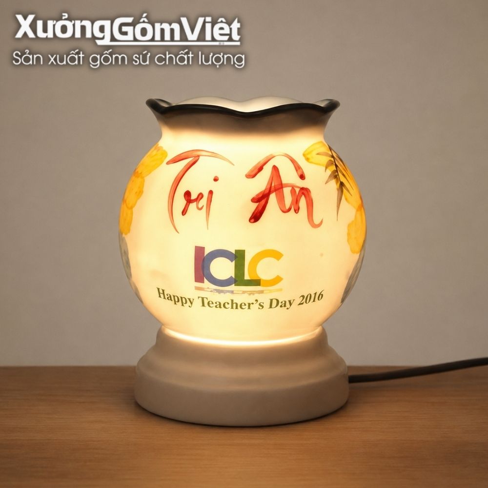 Đèn xông tinh dầu