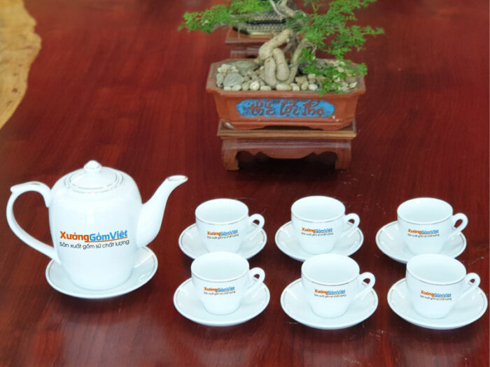 Bộ trà sứ trắng cao chỉ vàng AT-18