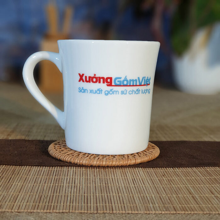 Ly sứ trắng quai tai miệng loe