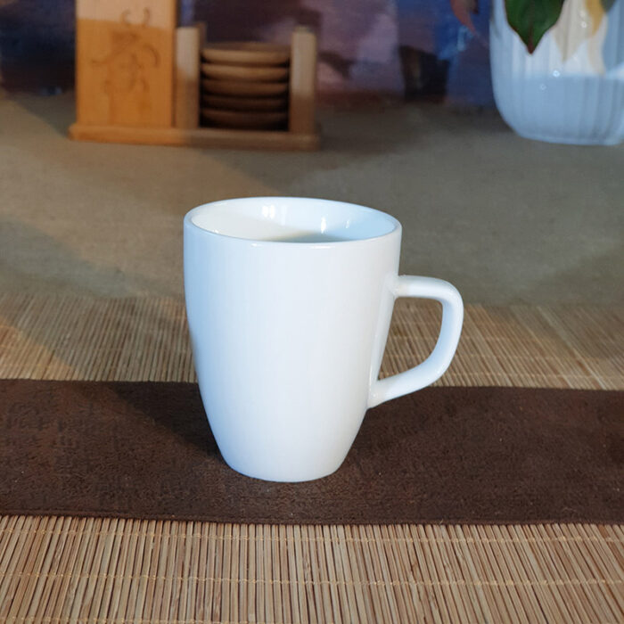 Ly sứ trắng quai vuông bé M39