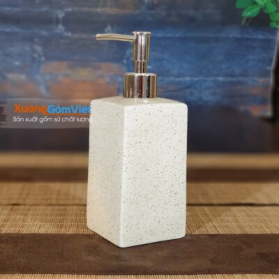 Dụng cụ nhà tắm bằng sứ Bát Tràng