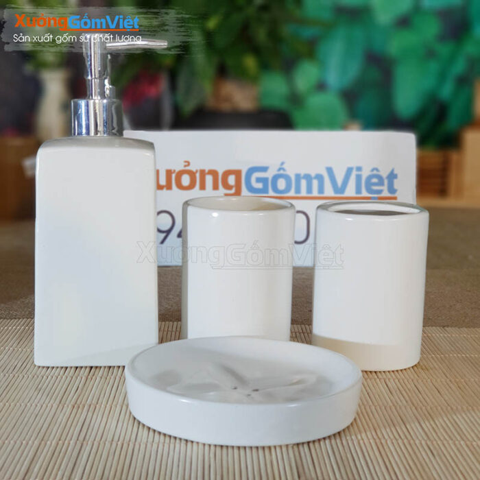 Phụ kiện phòng tắm khách sạn