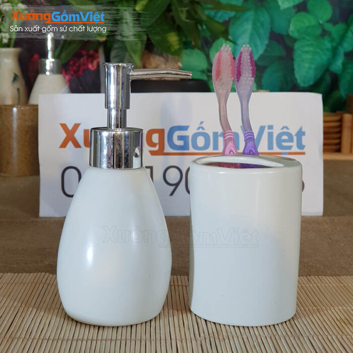Phụ kiện phòng tắm khách sạn