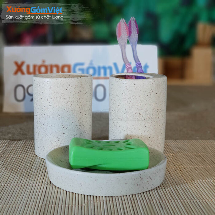 Phụ kiện phòng tắm khách sạn