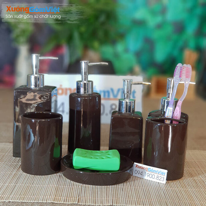 Phụ kiện phòng tắm khách sạn