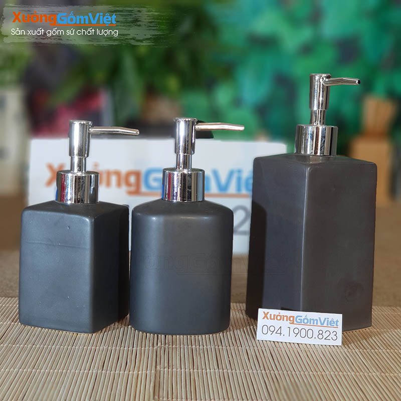 Bộ dụng cụ phòng tắm bằng sứ