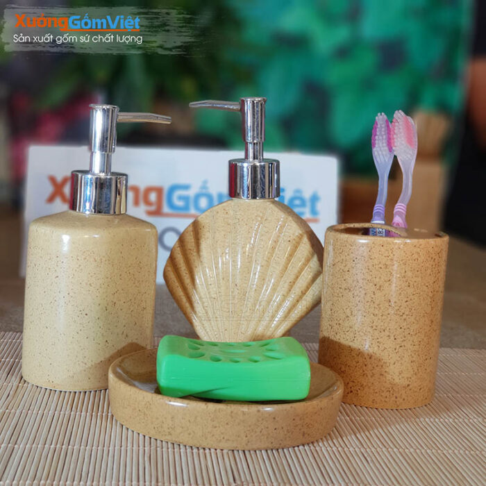 Phụ kiện phòng tắm khách sạn