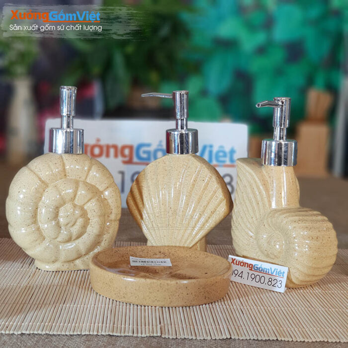 Phụ kiện phòng tắm khách sạn