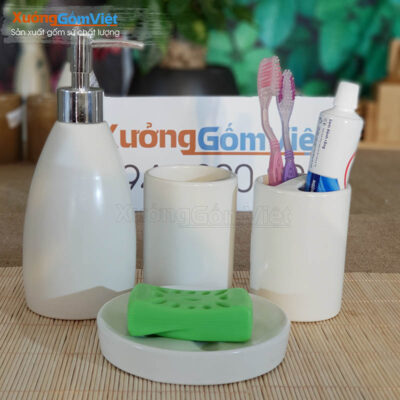 Phụ kiện phòng tắm khách sạn