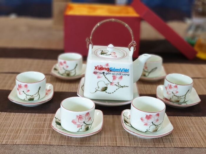 Bộ trà vuông vẽ sen đỏ ATV-01