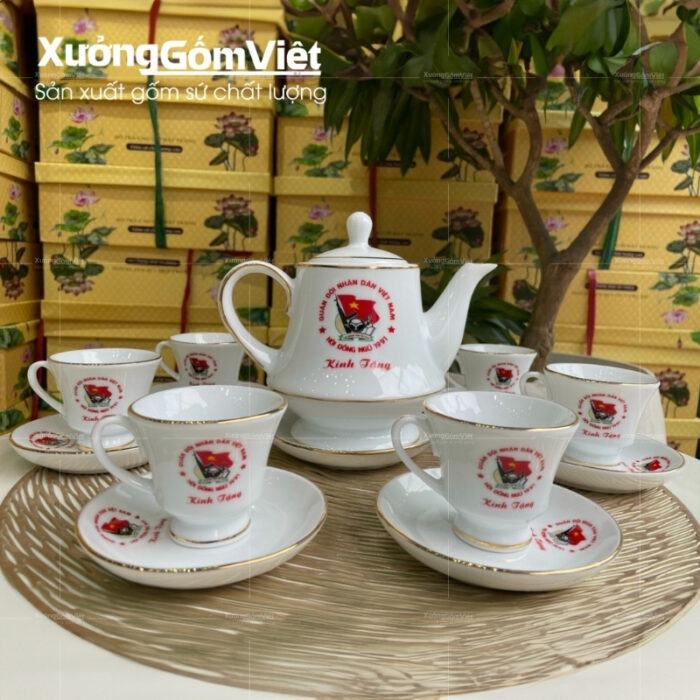bo-am-chen-hoang-gia-ve-vien-vang-in-logo (4)