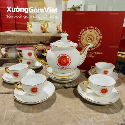 bo-am-chen-su-trang-dang-cat-tuong-ve-vang-kim-in-logo (5)