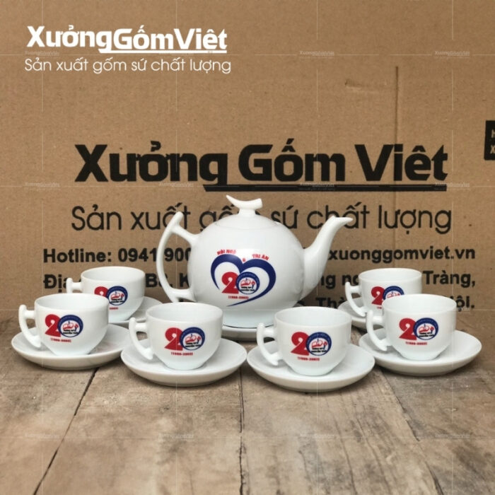 bo-am-chen-su-trang-trang-khuyet-in-logo-chinh-hang-bat-trang (15)