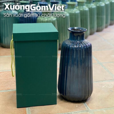 binh-hoa-bat-trang-men-hoa-bien-xanh-duong-dam-hoa-tiet-soc-doc