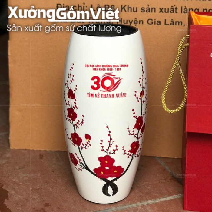 binh-hoa-gom-su-bat-trang-dang-bom-hoa-tiet-hoa-mai-do-ve-tay-2