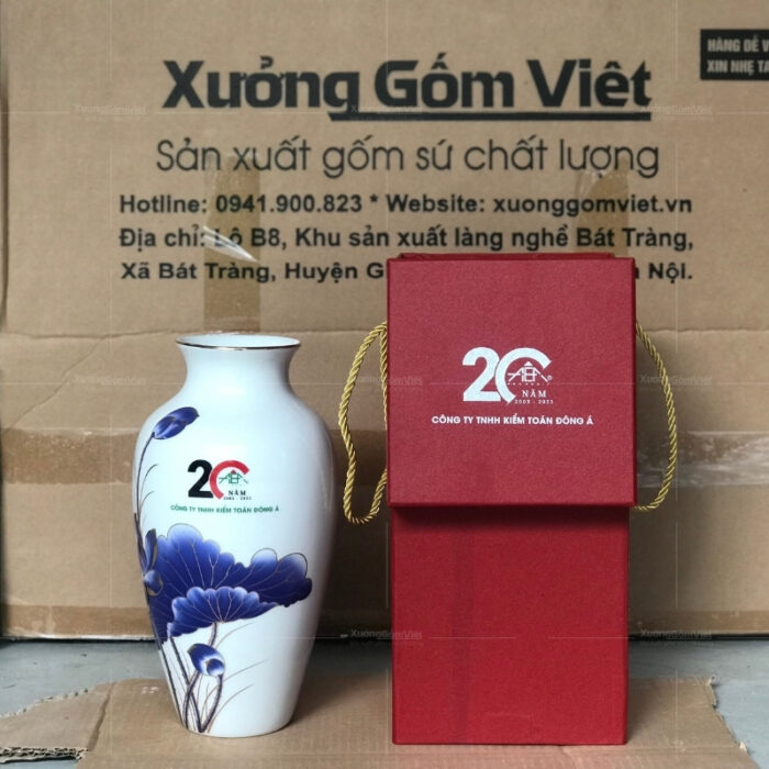 binh-hoa-ve-vang-dang-co-rut-hoa-tiet-hoa-sen-xanh-vang-kim-1