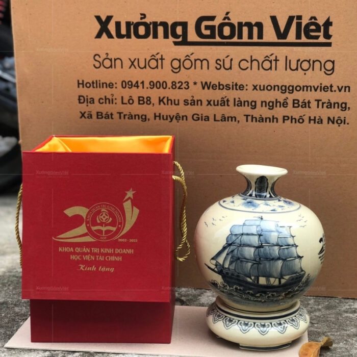 binh-hut-loc-bat-trang-in-logo-ve-nhi-canh-thuyen-buom-bat-ma