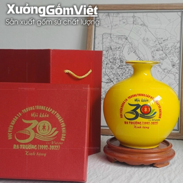 binh-hut-loc-bat-trang-mau-vang-tron-in-logo-theo-yeu-cau