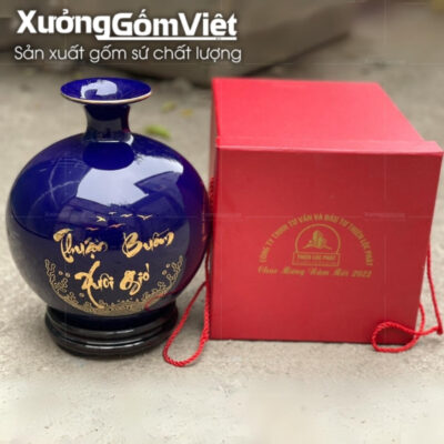 binh-hut-loc-bat-trang-mau-xanh-duong-hoa-tiet-thuyen-buom-logo-va-chu-in-decal-vang (2)