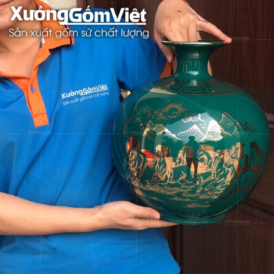 binh-hut-loc-bat-trang-mau-xanh-la-in-logo-hoa-tiet-ma0dao-thanh-cong-in-decal-vang (4)