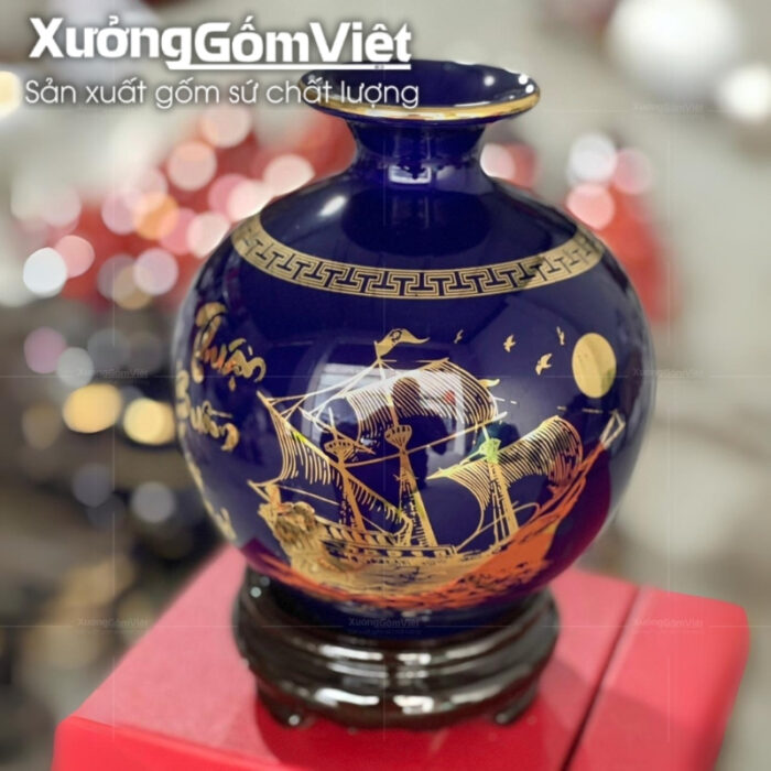binh-hut-loc-bat-trang-men-xanh-bien-in-logo-hoa-tiet-thuan-buom-xuoi-gio-in-decal-vang (2)