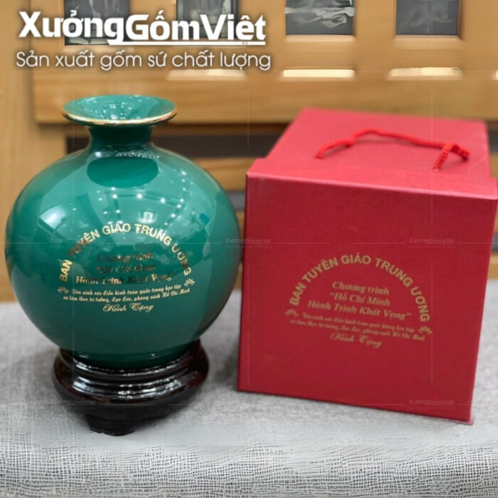 binh-hut-loc-bat-trang-men-xanh-la-in-logo-hoa-tiet-hoa-sen-in-decal-vang (2)
