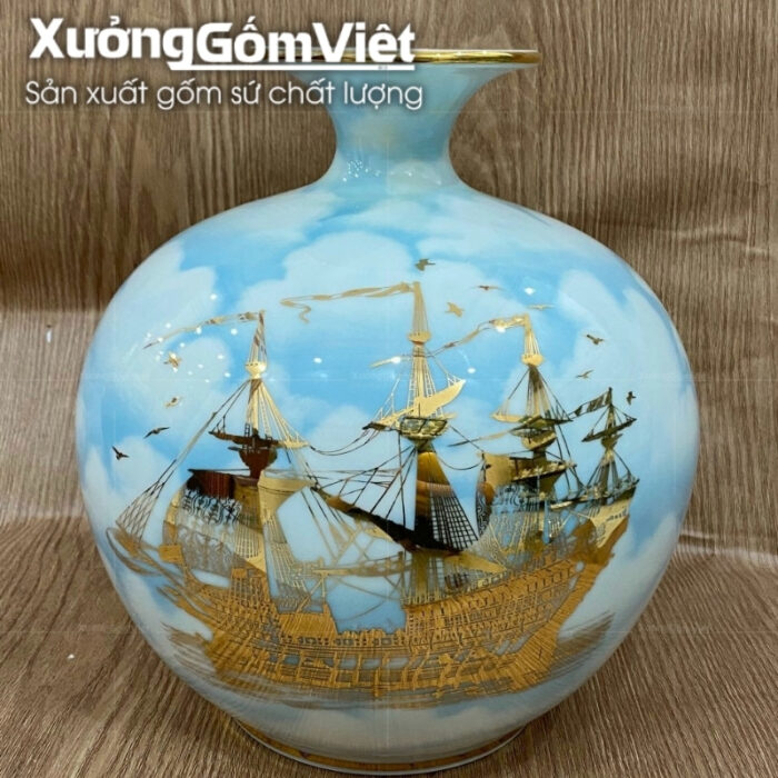 binh-hut-loc-bat-trang-nen-may-xanh-hoa-tiet-thuyen-buom-in-decal-vang