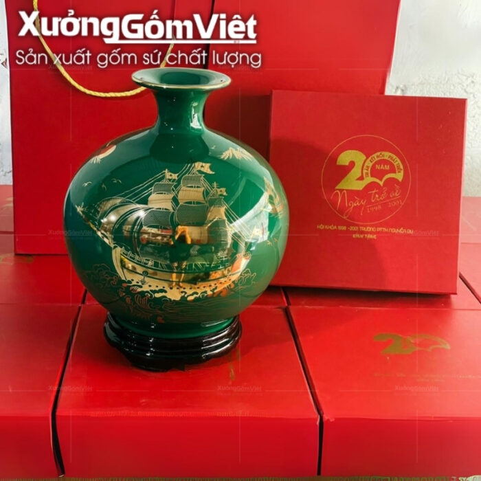 binh-hut-tai-loc-bat-trang-men-xanh-la-in-logo-hoa-tiet-thuan-buom-xuoi-gio-in-decal-vang