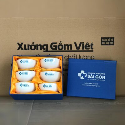bo-6-bat-com-men-su-trang-bat-trang-in-logo-hop-xanh-duong