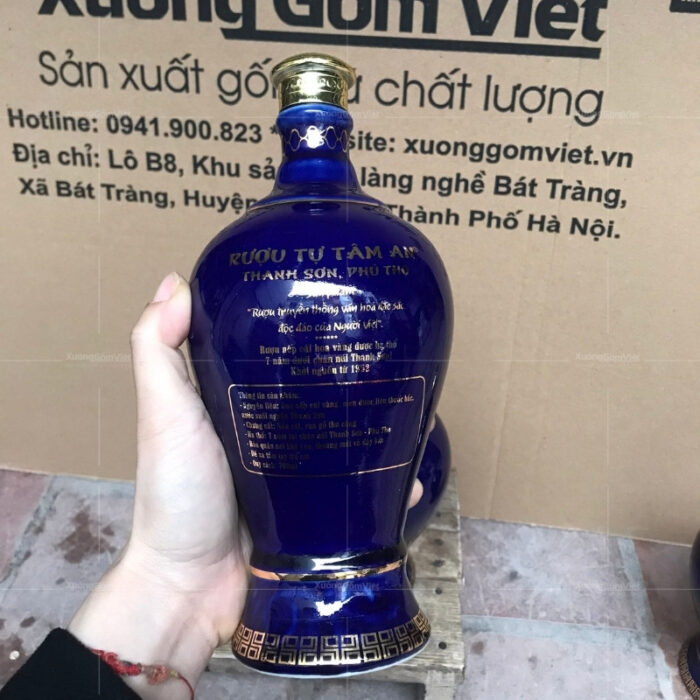 chai-ruou-gom-su-bat-trang-mau-xanh-coban-dang-mai-binh-in-logo (4)