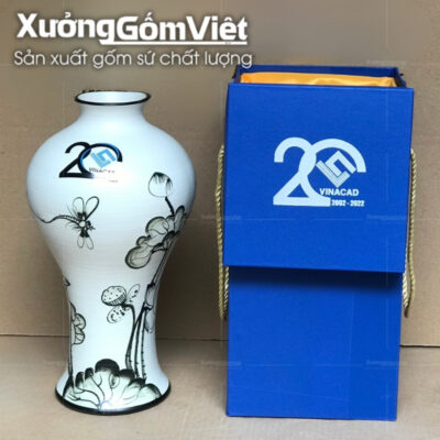 lo-hoa-bat-trang-dang-bau-cao-hoa-tiet-sen-chuon-men-den