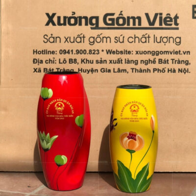 lo-hoa-bat-trang-mau-do-dang-bom-hoa-tiet-hoa-mau-xanh-ve-tay-3
