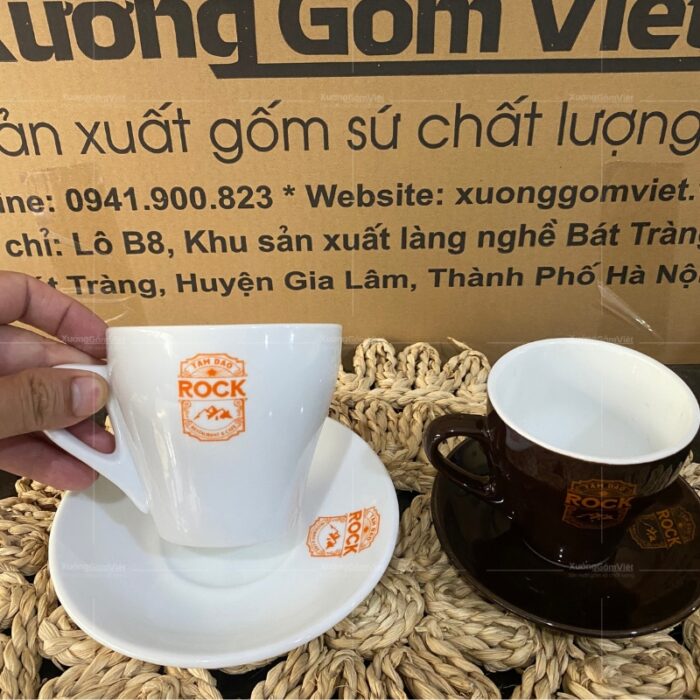 ly-ca-phe-kem-dia-lot-bat-trang-in-logo-1
