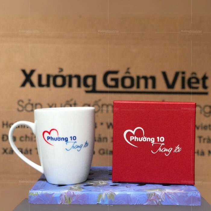 ly-coc-su-trang-bat-trang-quai-nua-trai-tim-in-logo-1
