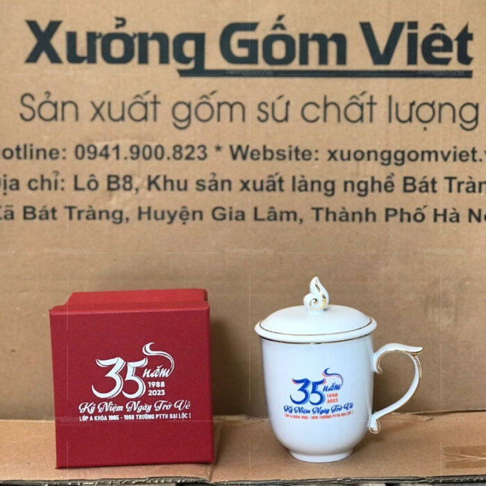 ly-su-bat-trang-ve-chi-vang-co-nap-dang-ngon-lua-in-logo-2