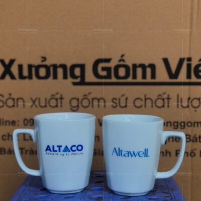 ly-su-trang-bat-trang-dang-chu-v-quai-vuong-in-logo-22