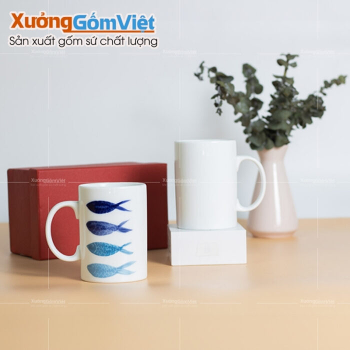 ly-su-trang-quai-c-bat-trang-in-logo-1