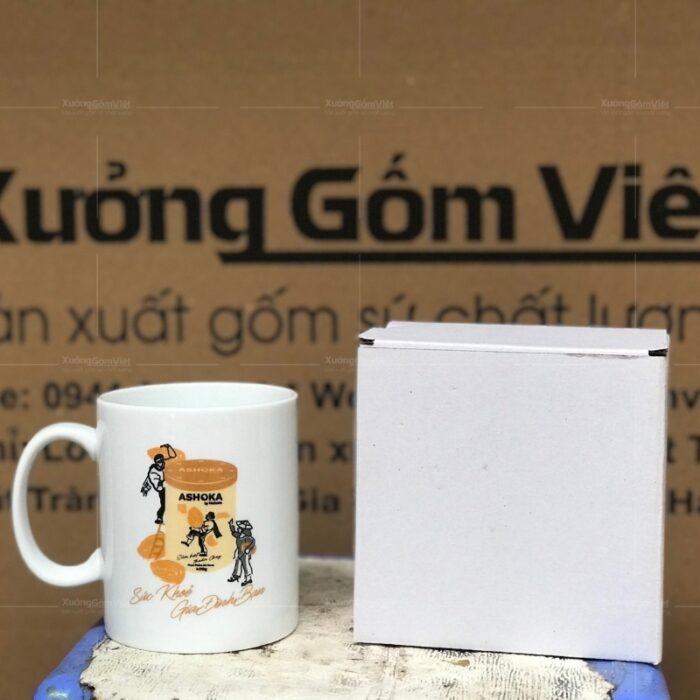 ly-su-trang-quai-c-bat-trang-in-logo-37