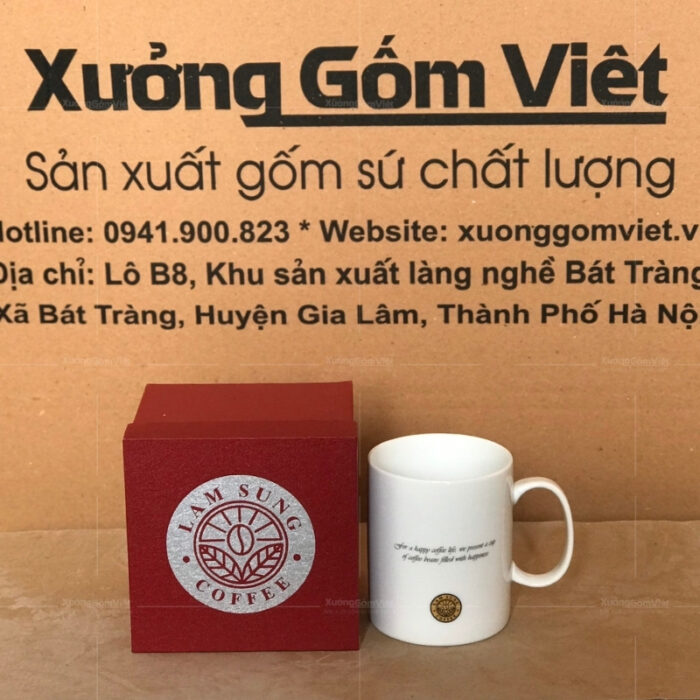 ly-su-trang-quai-c-bat-trang-in-logo-9