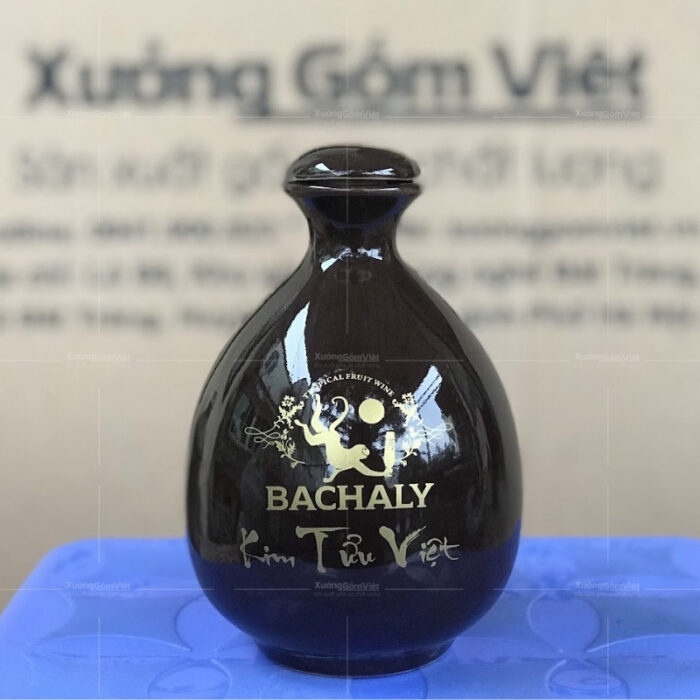 nam-ruou-gom-su-bat-trang-dang-mini-mau-nau