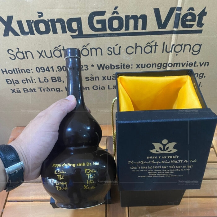 nam-ruou-gom-su-bat-trang-mau-nau-dang-ho-lo-in-logo (10)