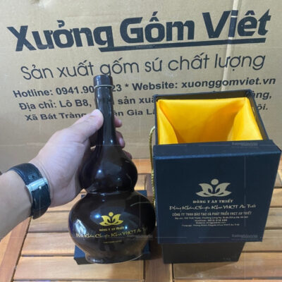 nam-ruou-gom-su-bat-trang-mau-nau-dang-ho-lo-in-logo (11)