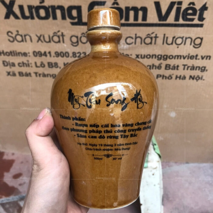 nam-ruou-gom-su-bat-trang-mau-nau-sang-in-logo (3)