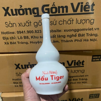 nam-ruou-gom-su-bat-trang-mau-trang-dang-ho-lo-in-logo (3)