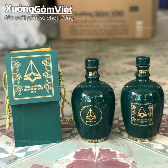 nam-ruou-gom-su-bat-trang-mau-xanh-ngoc-bich-vien-kim-in-logo (2)