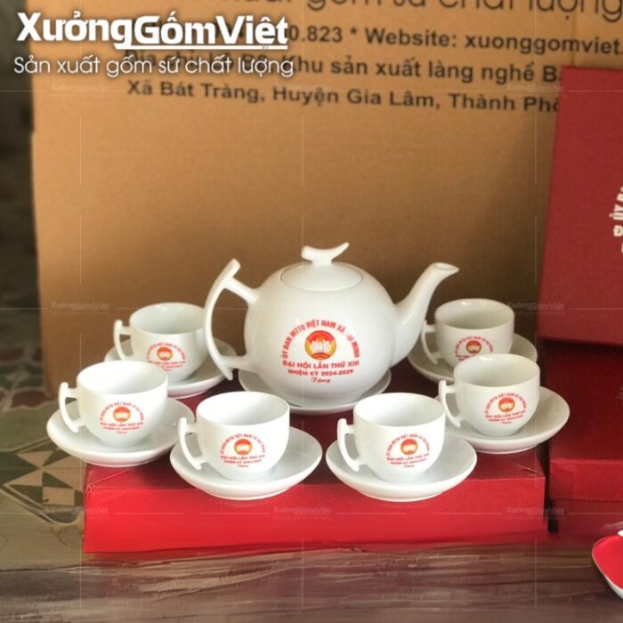 bo-am-chen-su-trang-in-logo-uy-ban-nhan-dan-mat-tran-to-quoc-viet-nam-xa-hoi-chu-nghia-dai-hoi-lan-thu-xiii-nhiem-ky-2024-2029