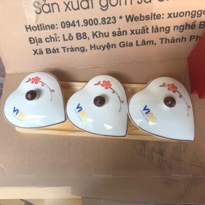 bo-3-hu-dung-mut-in-logo-dang-trai-tim-hoa-tiet-canh-dao-2