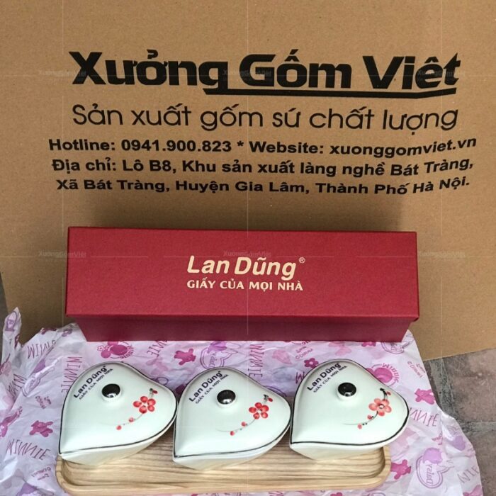 bo-3-hu-dung-mut-in-logo-dang-trai-tim-hoa-tiet-hoa-dao