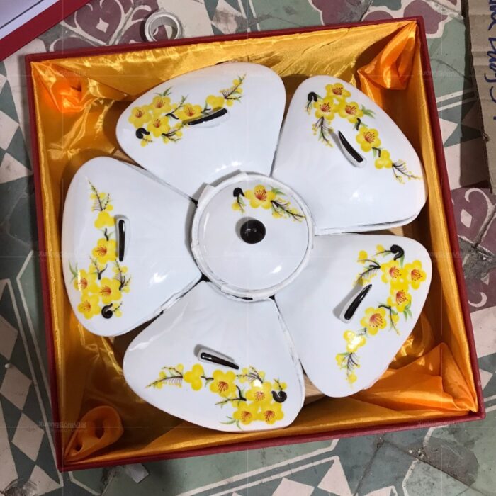khay-mut-5-canh-bat-trang-ve-nhanh-mai-vang-2