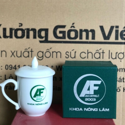 ly-su-in-logo-khoa-Nong-Lam-Truong-Dai-hoc-Da-Lat-dang-bau-co-nap-mau-trang-1